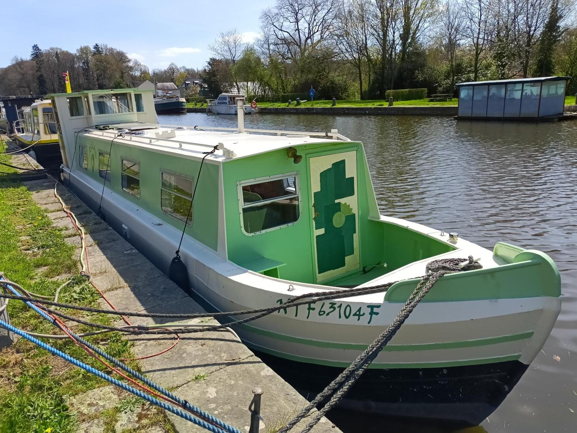 Ille Flottante, hébergements insolites sur le canal Hédé Extérieur photo